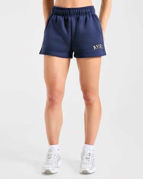 Varsity 2.0 Oversized Shorts –