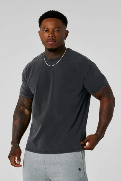 4148 Elevated Essentials Fitted Tee