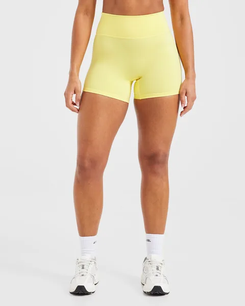 Staple Shorts – Pastel Lemon