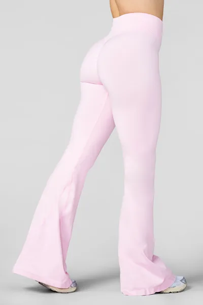 W2206 Curve Seamless Flare Leggings (Reg)