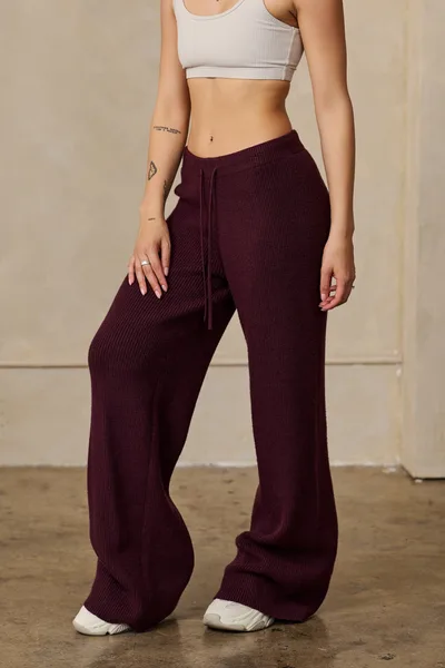 W2208 Smitten Sweater Pants