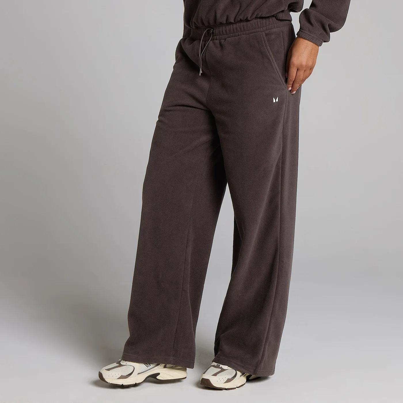 MP Damen Fleece-Jogginghose in gerader Passform – Kakao – L