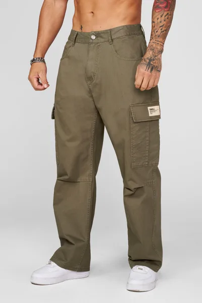 6047 – Classic Cargo Pants