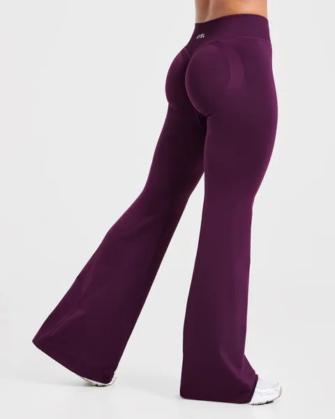 Adapt Seamless Flared Leggings – Midnight Plum