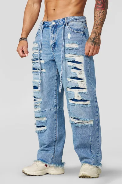 6004 Destroyed Jeans