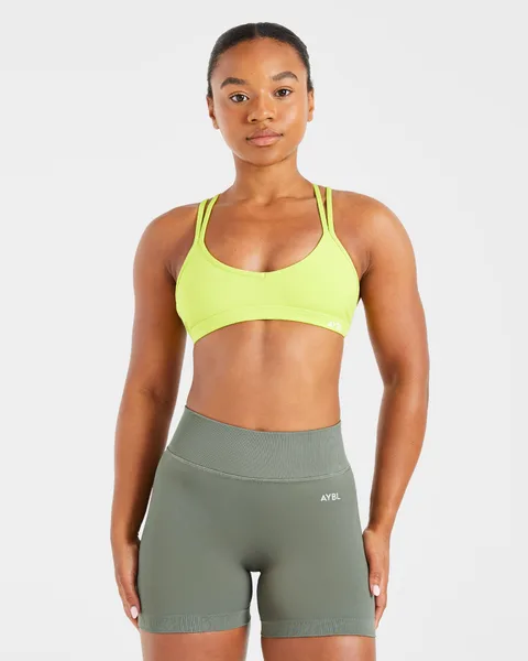 Essential Strappy Sports Bra Punch